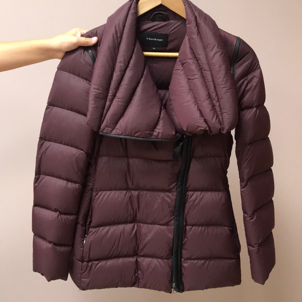 Mackage size small burgundy puffer short coat